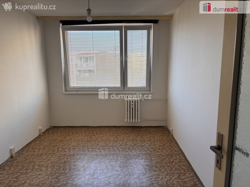 Pronájem bytu - pokoj 17 m^2 Dygrýnova, Praha 14 