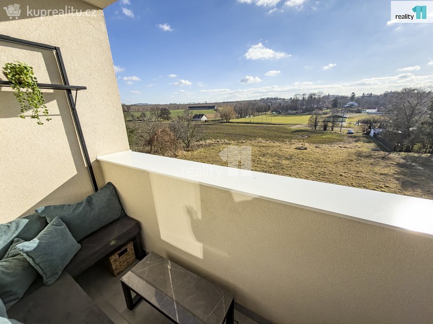 Prodej bytu 3+kk 64 m^2 Lošany, Lošany 