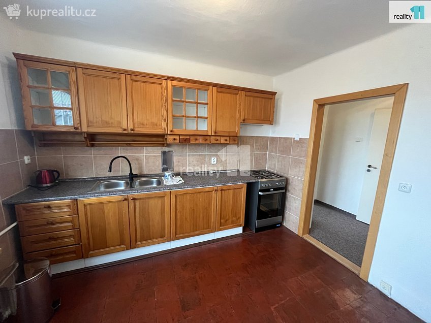 Pronájem bytu 2+1 59 m^2 Na dlouhém lánu, Praha 6 