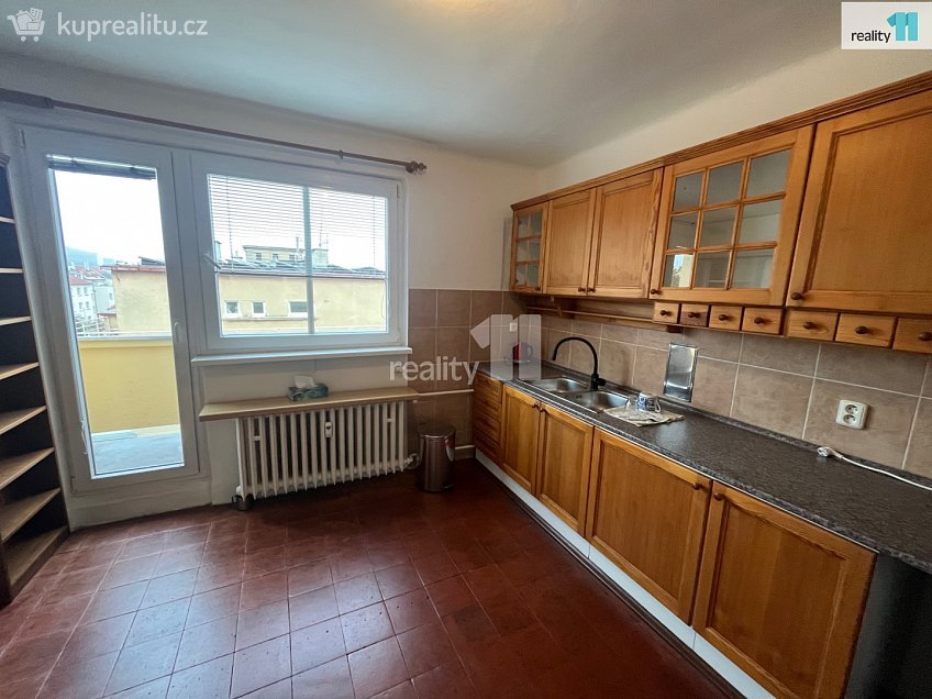 Pronájem bytu 2+1 59 m^2 Na dlouhém lánu, Praha 6 