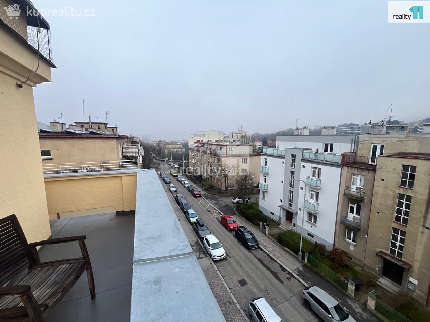 Pronájem bytu 2+1 59 m^2 Na dlouhém lánu, Praha 6 