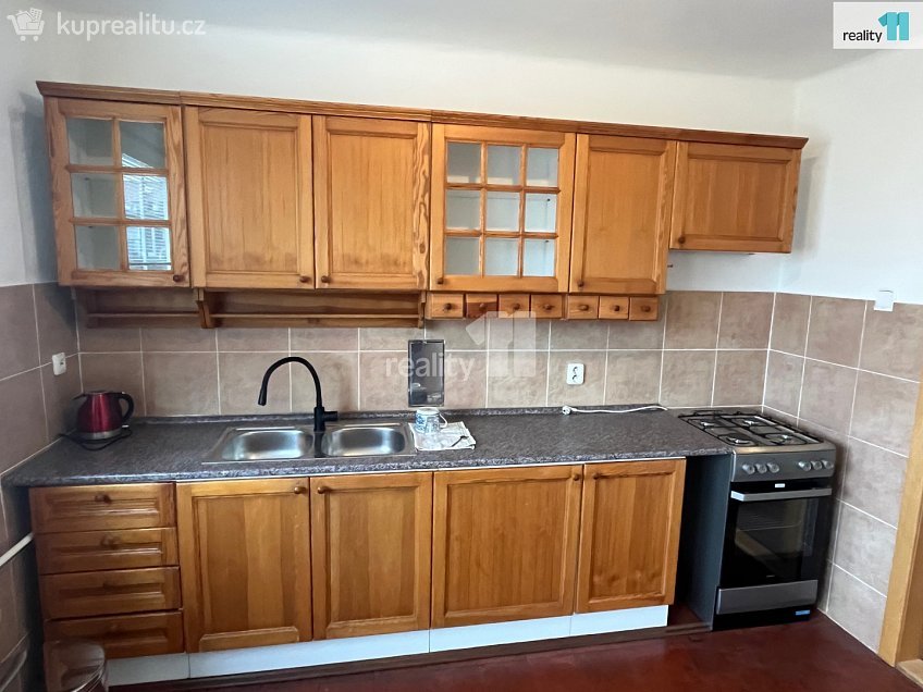 Pronájem bytu 2+1 59 m^2 Na dlouhém lánu, Praha 6 