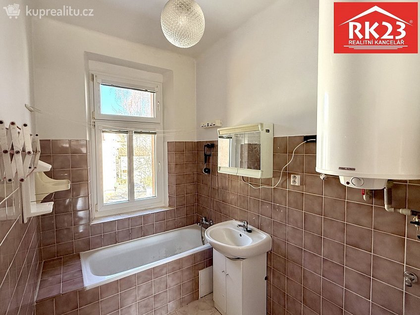 Prodej bytu 2+1 70 m^2 Lužická 157, Mariánské Lázně 