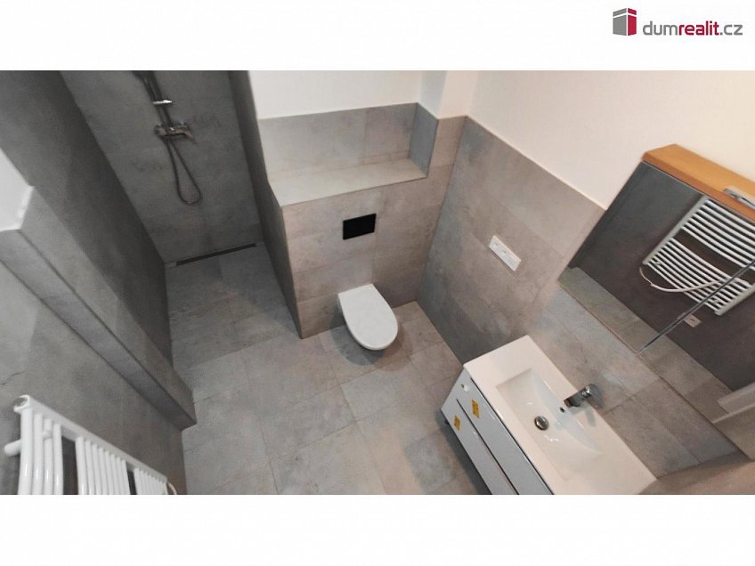 Pronájem bytu 2+kk 64 m^2 Hlavní, Štěchovice 