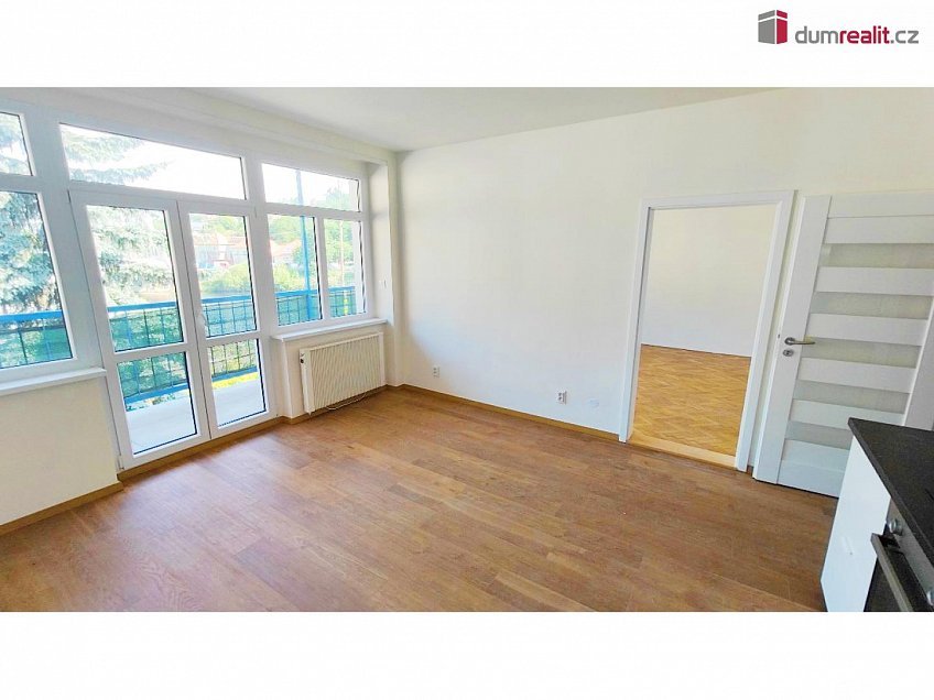 Pronájem bytu 2+kk 64 m^2 Hlavní, Štěchovice 