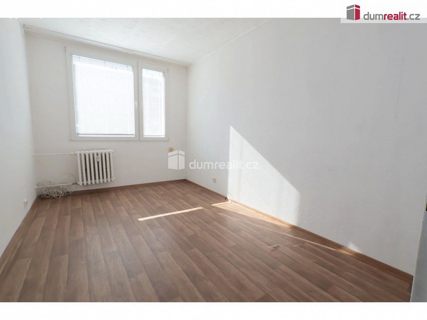 Pronájem bytu 2+kk 42 m^2 Malkovského, Praha 18 