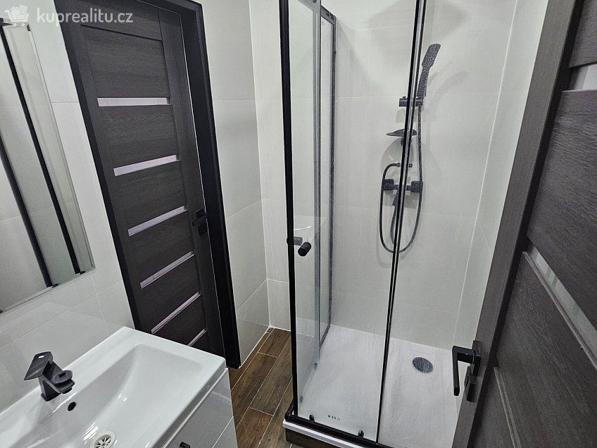 Pronájem bytu 2+kk 38 m^2 Husova 156, Mariánské Lázně 