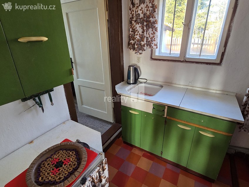 Prodej  chalupy 1463 m^2 Lesní, Horní Blatná 