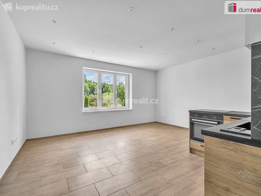 Pronájem bytu 2+kk 43 m^2 Kamenický Šenov, Kamenický Šenov 