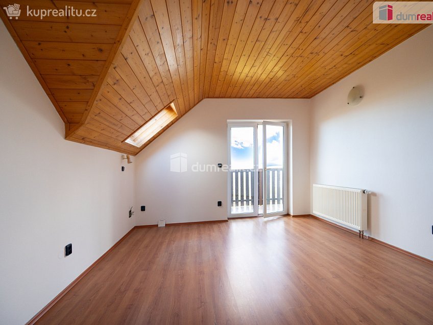 Prodej  rodinného domu 253 m^2 Dolní Třebonín, Dolní Třebonín 