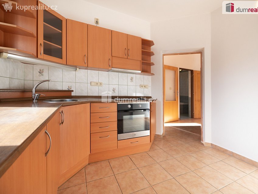 Prodej  rodinného domu 253 m^2 Dolní Třebonín, Dolní Třebonín 