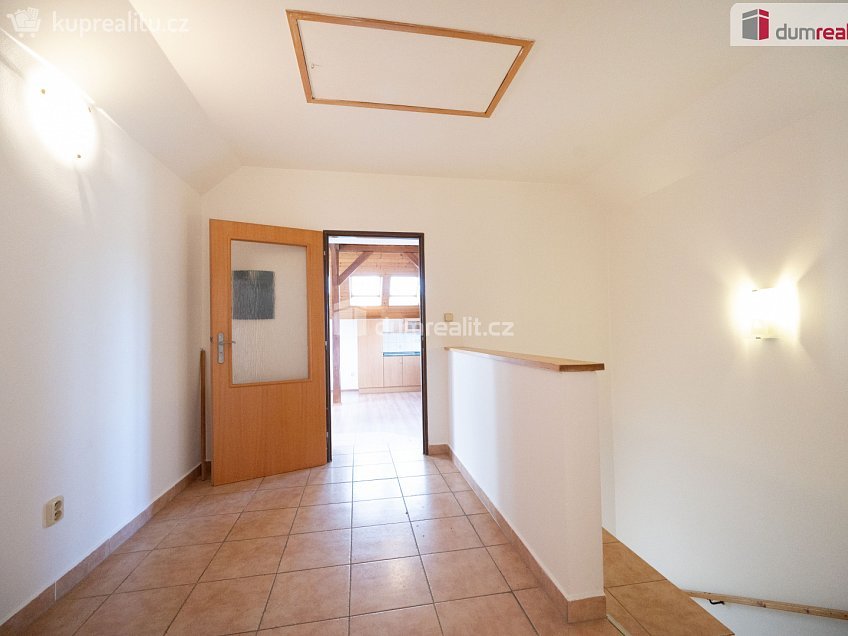 Prodej  rodinného domu 253 m^2 Dolní Třebonín, Dolní Třebonín 