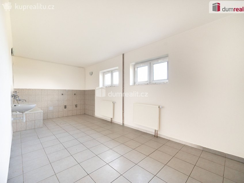 Prodej  rodinného domu 253 m^2 Dolní Třebonín, Dolní Třebonín 