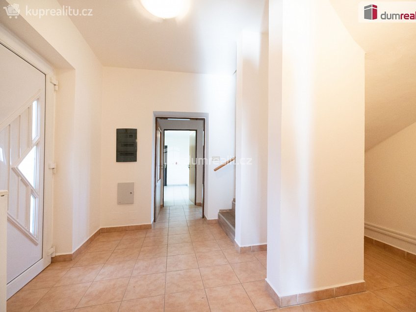 Prodej  rodinného domu 253 m^2 Dolní Třebonín, Dolní Třebonín 