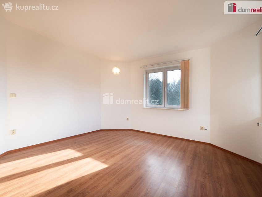 Prodej  rodinného domu 253 m^2 Dolní Třebonín, Dolní Třebonín 