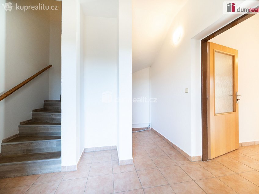 Prodej  rodinného domu 253 m^2 Dolní Třebonín, Dolní Třebonín 