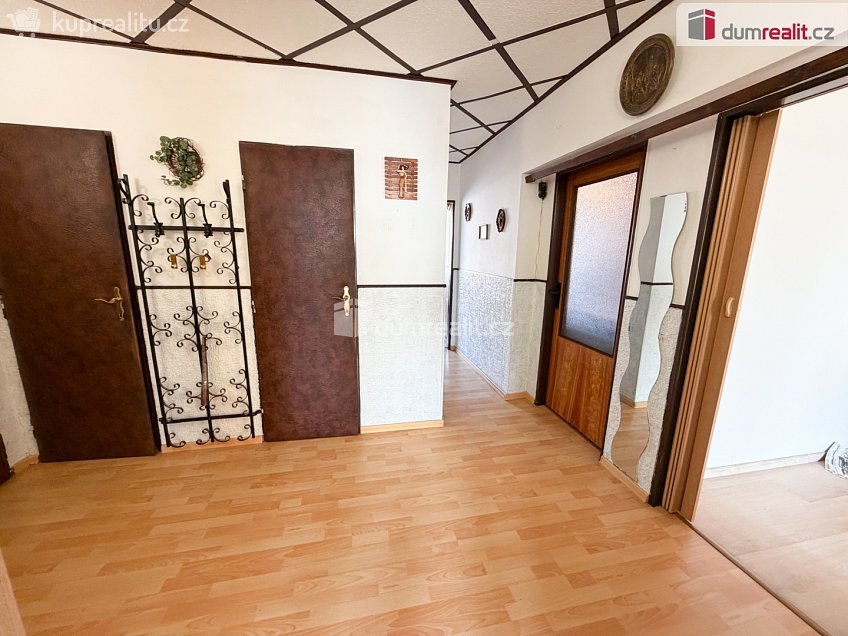 Prodej bytu 3+1 80 m^2 Palackého, Chotětov 