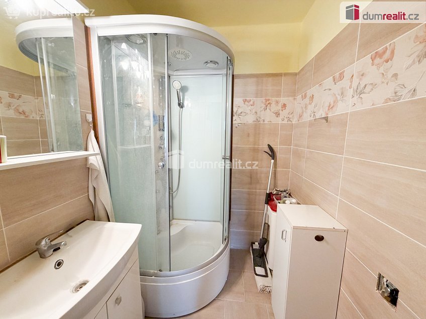 Prodej bytu 3+1 80 m^2 Palackého, Chotětov 