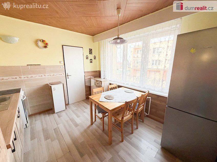 Prodej bytu 3+1 80 m^2 Palackého, Chotětov 