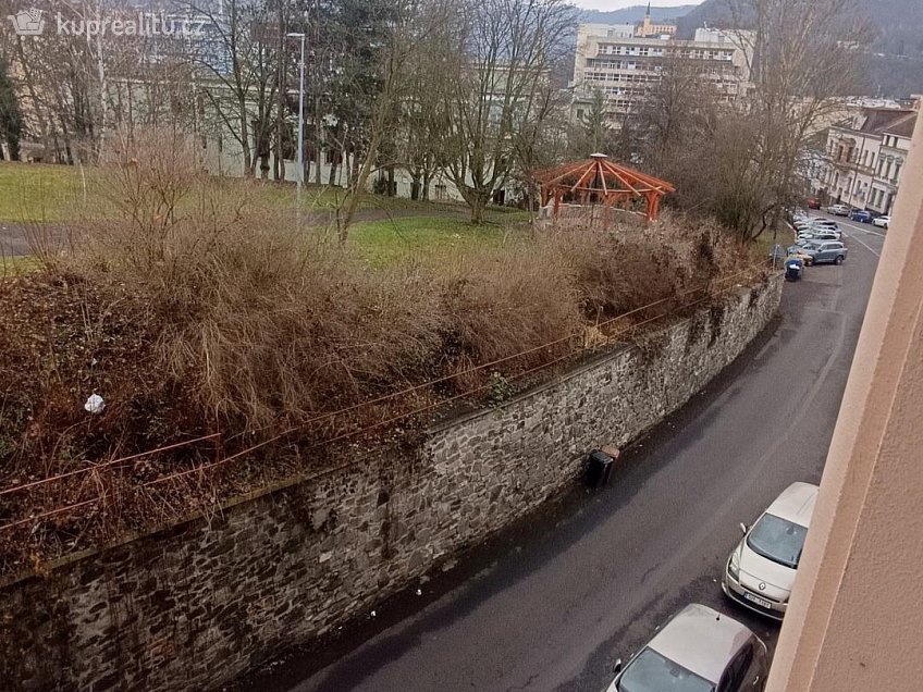 Pronájem bytu 2+kk 65 m^2 Elišky Krásnohorské, Ústí nad Labem 