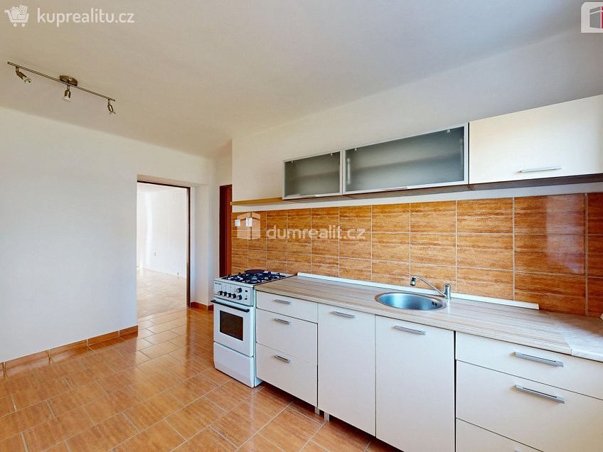 Prodej bytu 1+1 51 m^2 náměstí Svaté Hedviky, Opava 