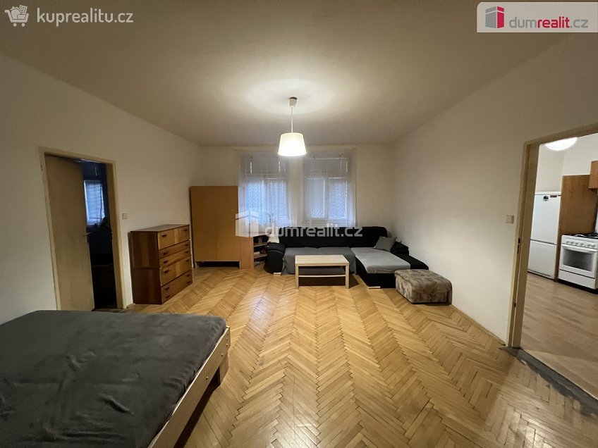 Pronájem bytu 2+1 76 m^2 Dolní náměstí, Opava 