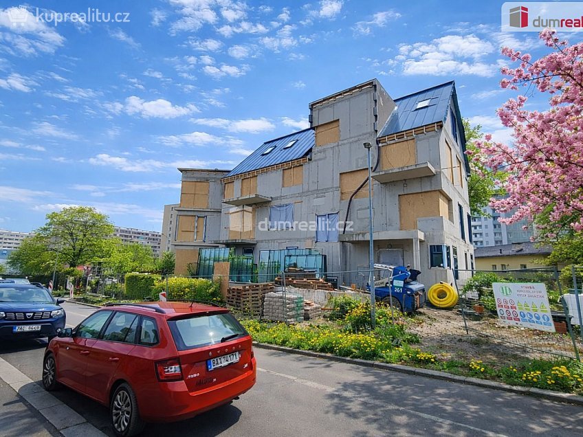 Pronájem  obchodních prostor 132 m^2 Štúrova, Praha 4 