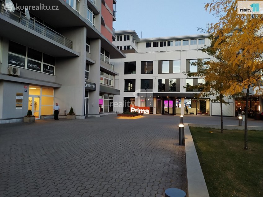 Prodej bytu 2+kk 38 m^2 Vinohradská, Praha 10 