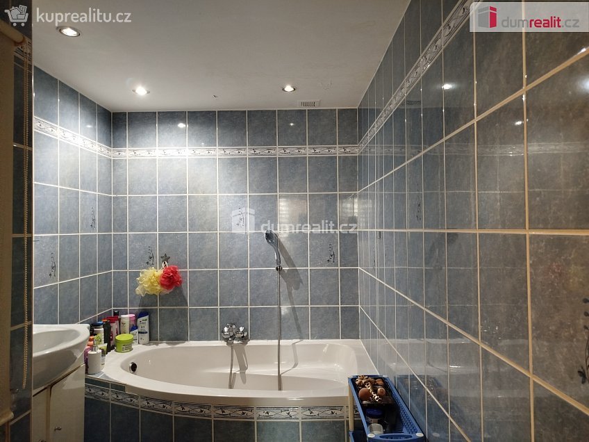 Prodej bytu 3+1 69 m^2 Vintířov, Vintířov 