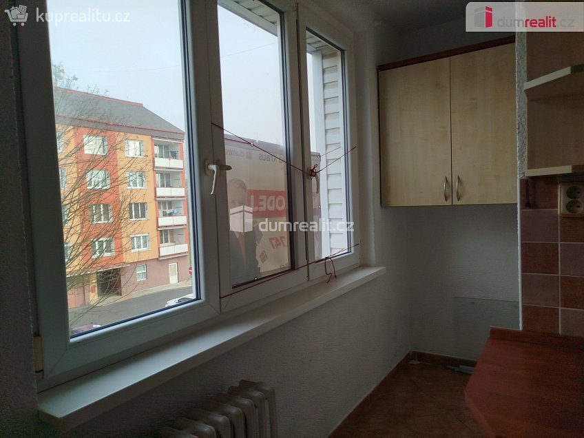 Prodej bytu 3+1 69 m^2 Vintířov, Vintířov 