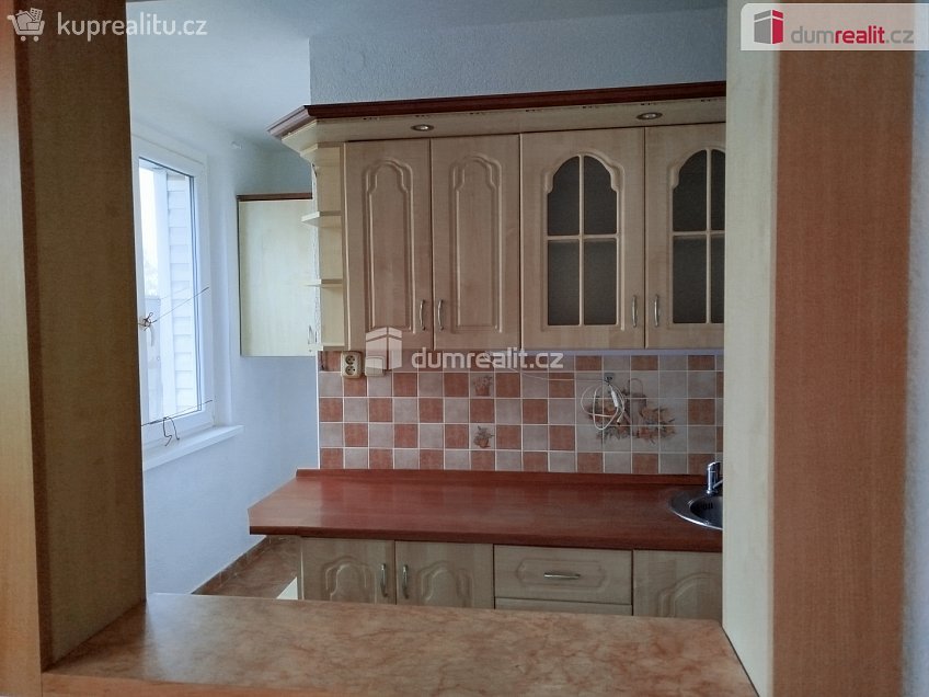 Prodej bytu 3+1 69 m^2 Vintířov, Vintířov 