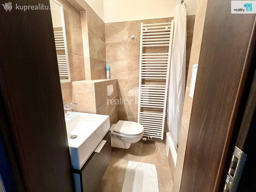 Pronájem bytu 1+kk 30 m^2 Pec pod Sněžkou, Pec pod Sněžkou 