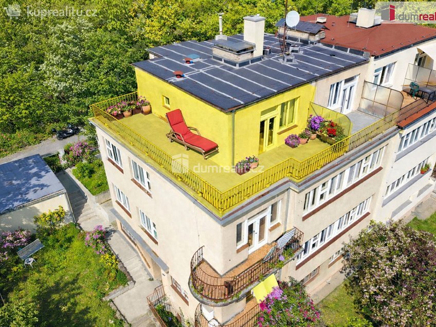 Pronájem bytu 1+kk 62 m^2 Mošnova, Praha 5 