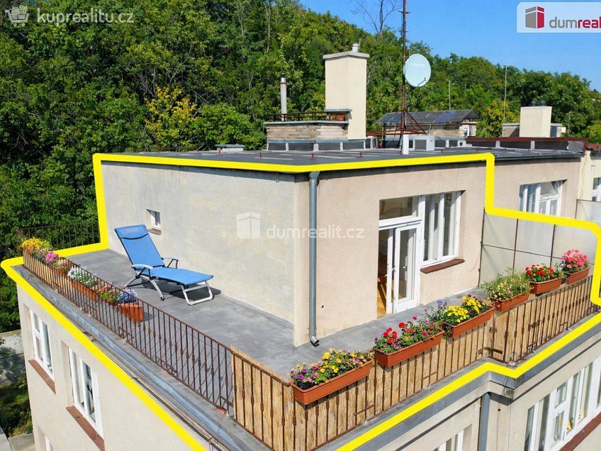 Pronájem bytu 1+kk 62 m^2 Mošnova, Praha 5 