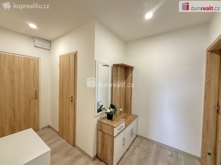 Prodej bytu 2+1 64 m^2 Tolstého, Ústí nad Labem 