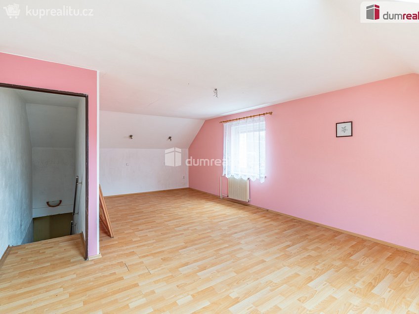 Prodej  rodinného domu 614 m^2 Karlovice, Karlovice 