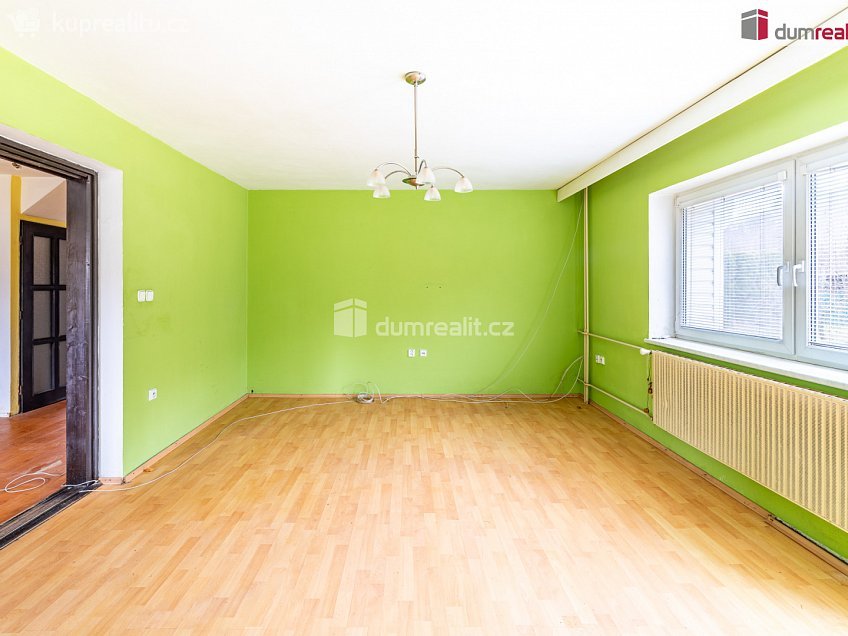 Prodej  rodinného domu 614 m^2 Karlovice, Karlovice 