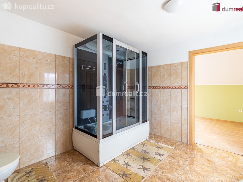 Prodej  rodinného domu 614 m^2 Karlovice, Karlovice 