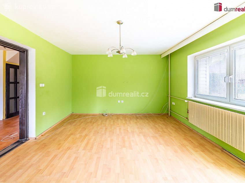 Prodej  rodinného domu 614 m^2 Karlovice, Karlovice 