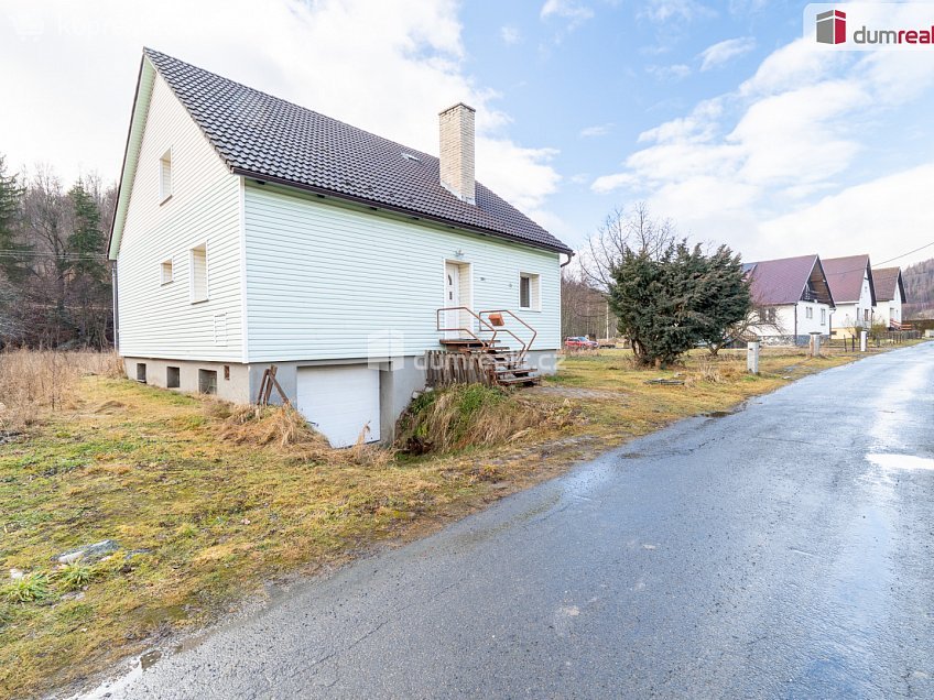 Prodej  rodinného domu 614 m^2 Karlovice, Karlovice 