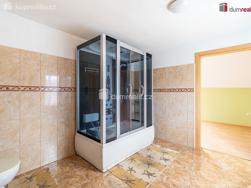 Prodej  rodinného domu 614 m^2 Karlovice, Karlovice 