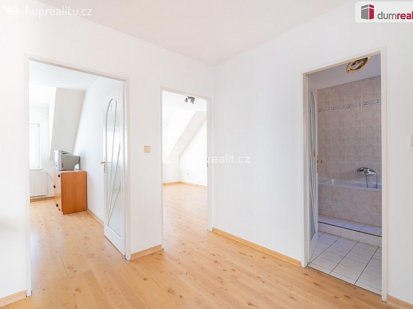 Prodej  rodinného domu 230 m^2 Věteřov, Věteřov 