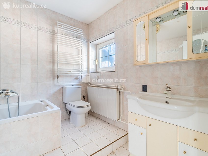 Prodej  rodinného domu 230 m^2 Věteřov, Věteřov 