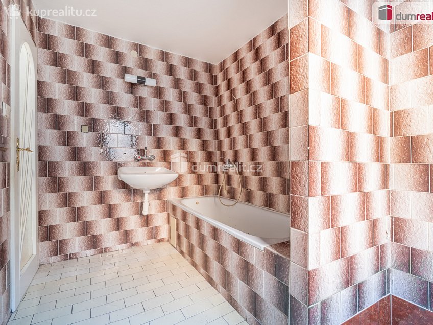 Prodej  rodinného domu 230 m^2 Věteřov, Věteřov 