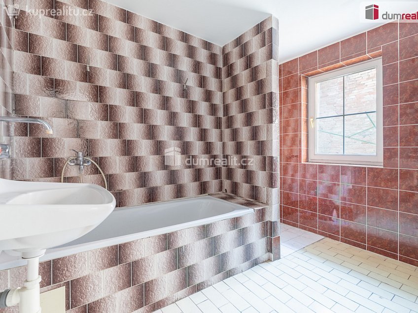 Prodej  rodinného domu 230 m^2 Věteřov, Věteřov 