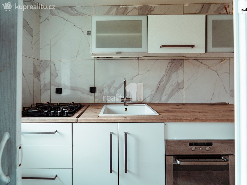 Prodej bytu 3+kk 62 m^2 Hornická, Dubňany 