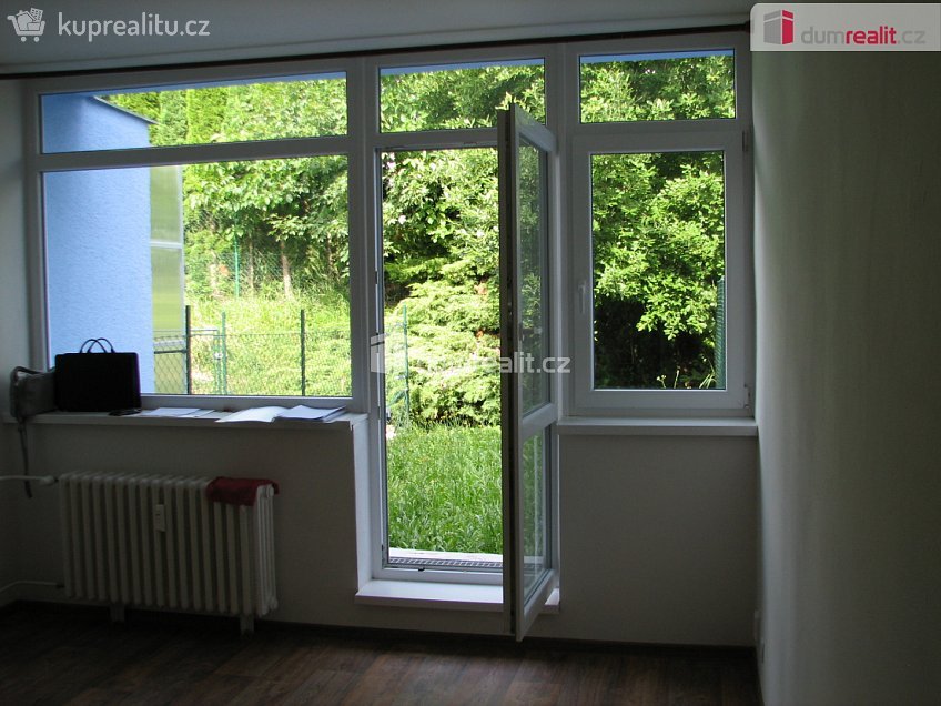 Pronájem bytu 1+kk 26 m^2 Leoše Janáčka, Luhačovice 