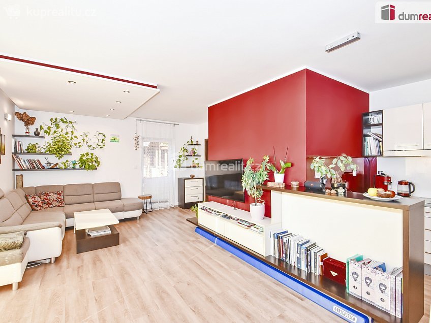 Prodej  rodinného domu 104 m^2 Hájecká, Chýně 