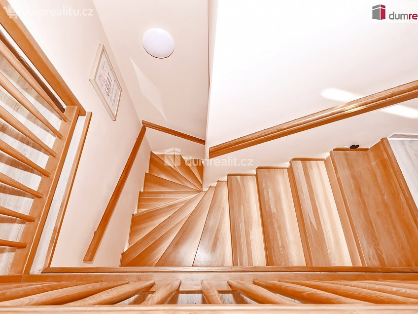 Prodej  rodinného domu 104 m^2 Hájecká, Chýně 