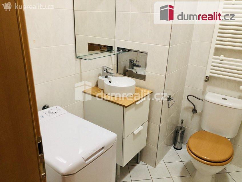 Pronájem bytu 1+kk 23 m^2 Masarykova, Mariánské Lázně 